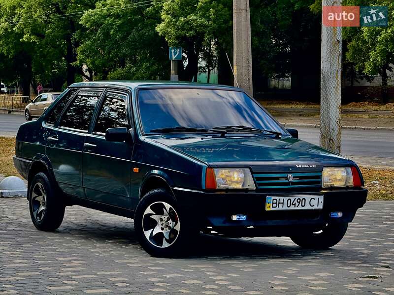 Седан ВАЗ / Lada 21099 1999 в Одессе