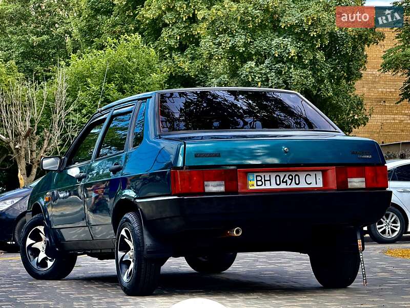 Седан ВАЗ / Lada 21099 1999 в Одессе