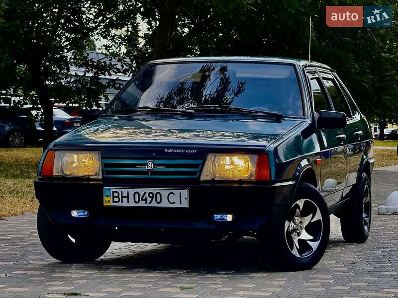 Седан ВАЗ / Lada 21099 1999 в Одессе