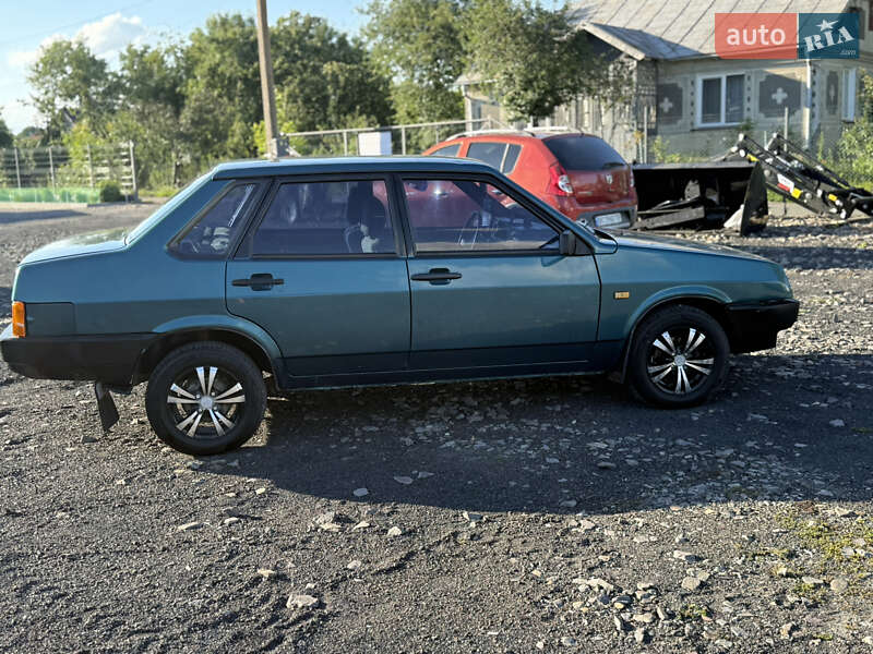 Седан ВАЗ / Lada 21099 1999 в Радехові