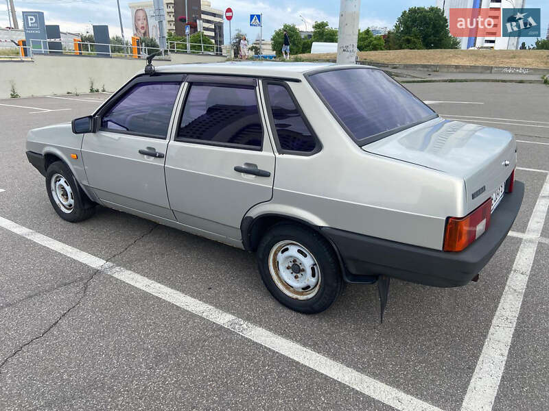 Седан ВАЗ / Lada 21099 2008 в Києві