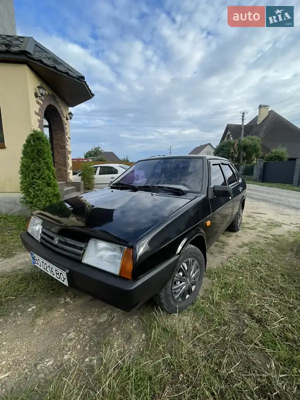 ВАЗ / Lada 21099