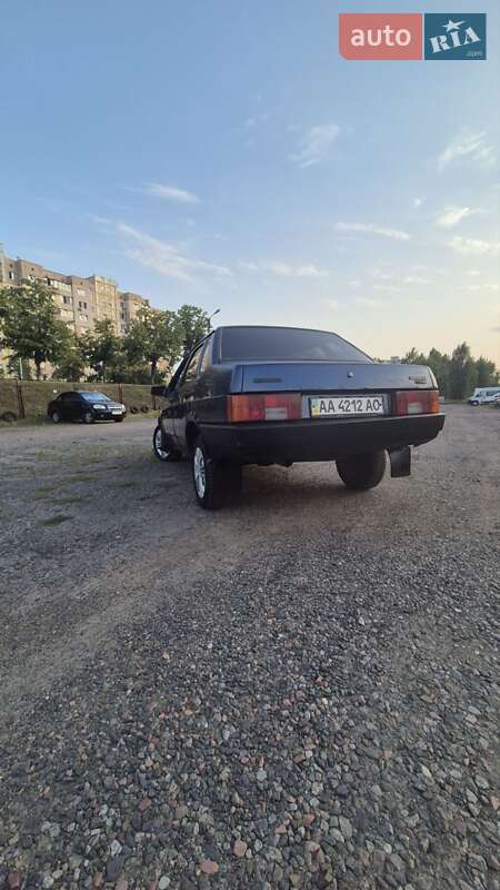 Седан ВАЗ / Lada 21099 2005 в Києві