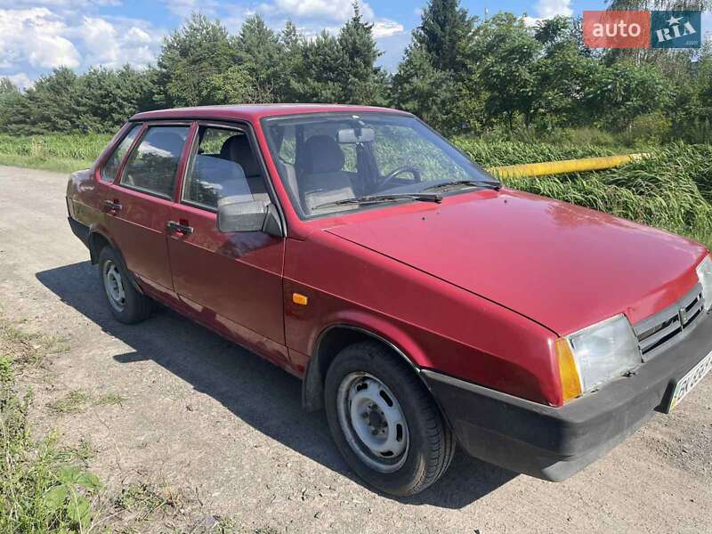 Седан ВАЗ / Lada 21099 2007 в Сарнах