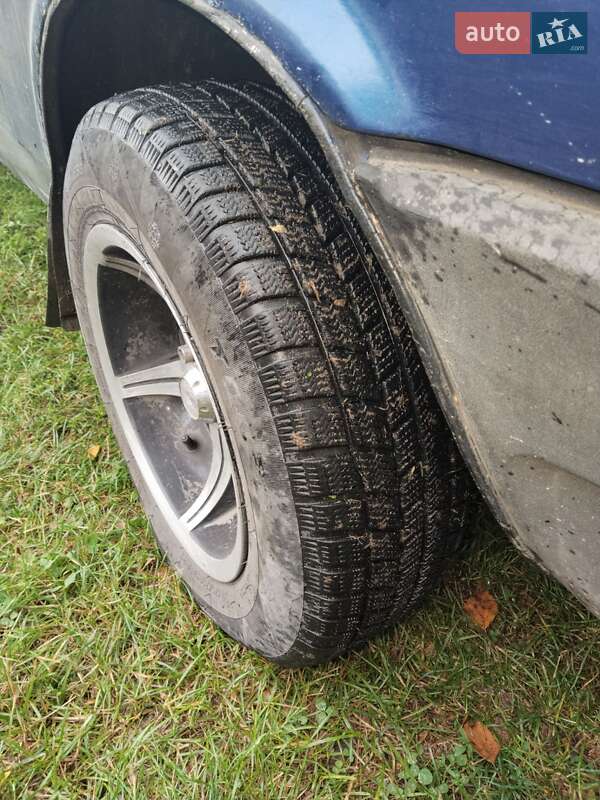 Седан ВАЗ / Lada 21099 2007 в Косові