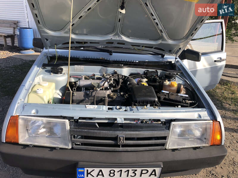 Седан ВАЗ / Lada 21099 2005 в Миколаєві