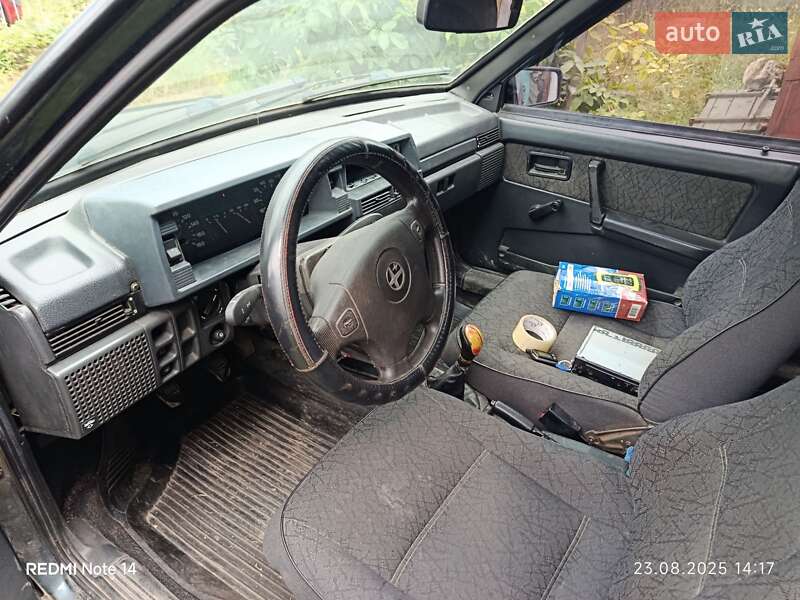 Седан ВАЗ / Lada 21099 2005 в Волочиске