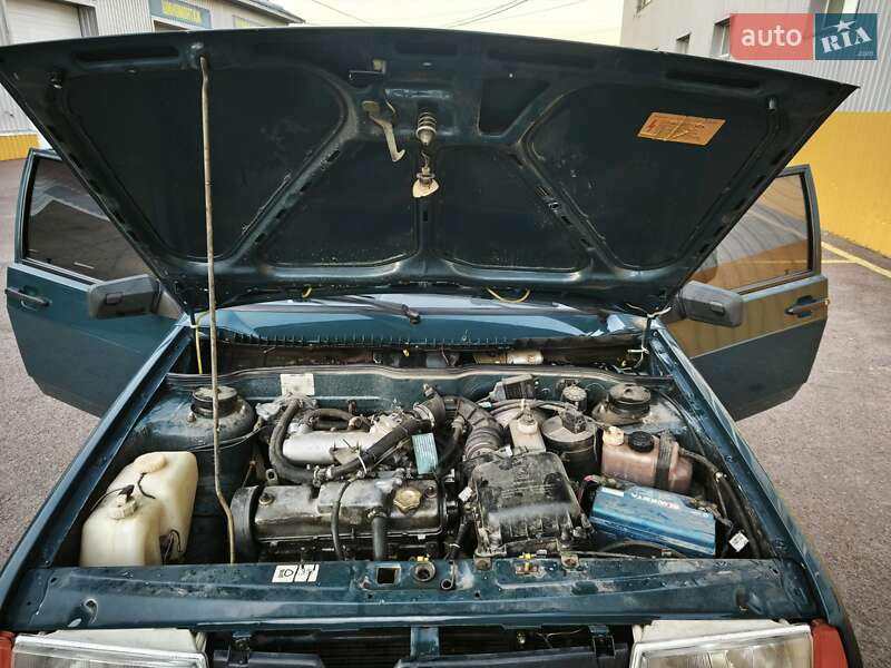 Седан ВАЗ / Lada 21099 2004 в Житомирі