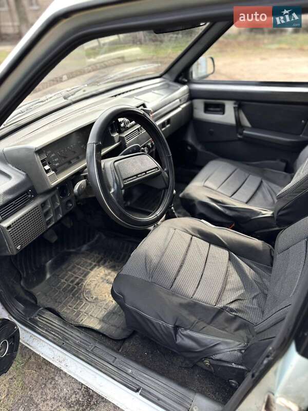 Седан ВАЗ / Lada 21099 2000 в Славянске фото 5 Седан ВАЗ / Lada 21099 2000 в Славянске