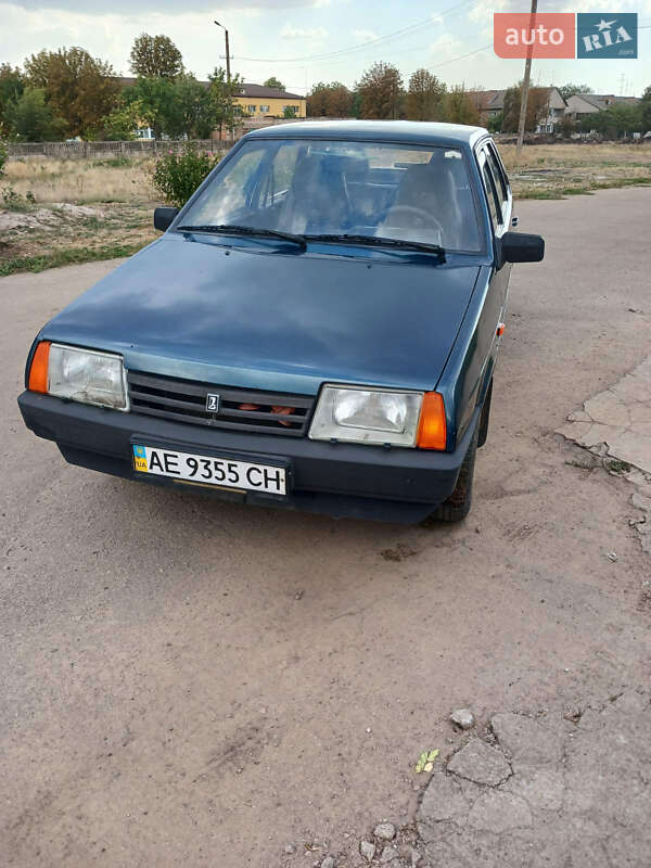 Седан ВАЗ / Lada 21099 2004 в Нікополі