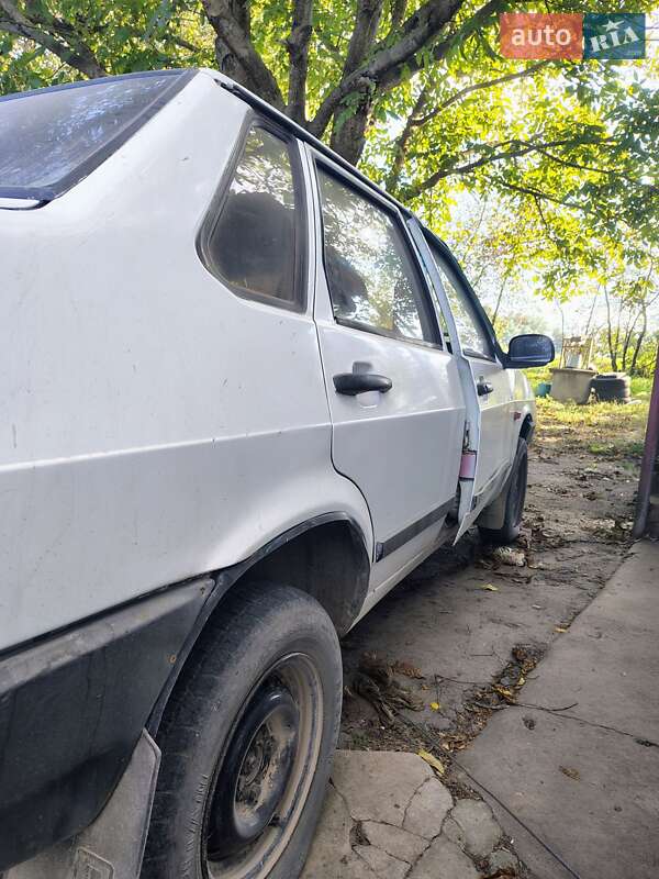 Седан ВАЗ / Lada 21099 1992 в Ярмолинцах