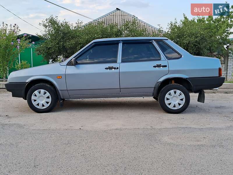 Седан ВАЗ / Lada 21099 2006 в Николаеве