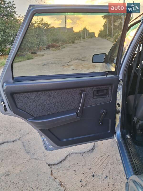 Седан ВАЗ / Lada 21099 2006 в Николаеве