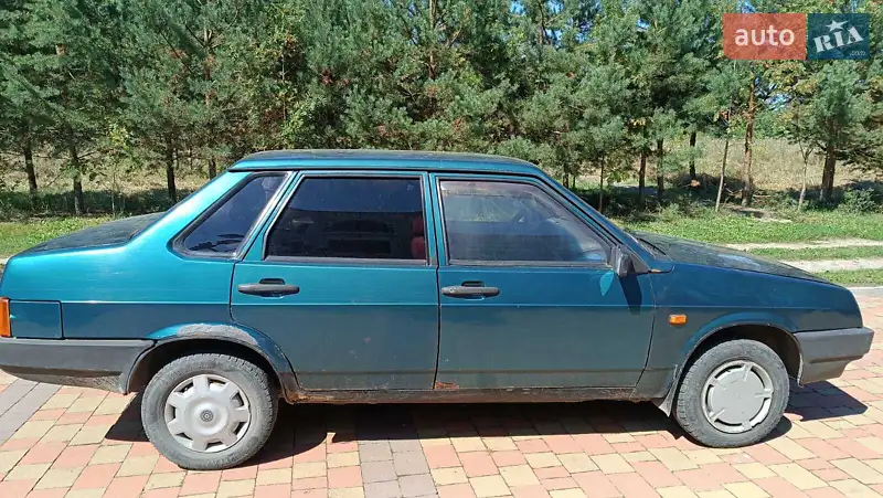 ВАЗ / Lada 21099