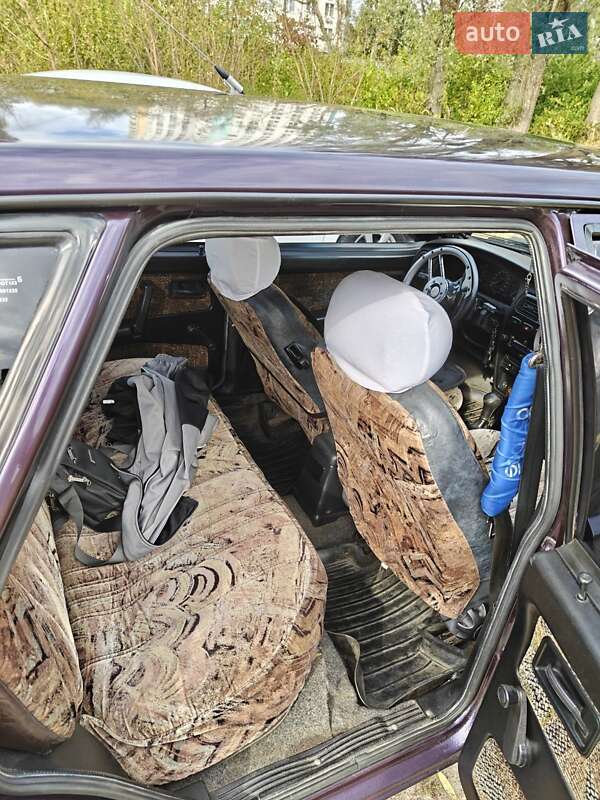 Седан ВАЗ / Lada 21099 1997 в Киеве