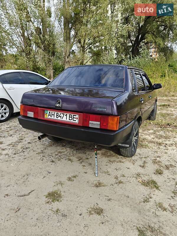Седан ВАЗ / Lada 21099 1997 в Киеве