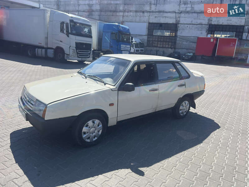 Седан ВАЗ 21099 1995 в 