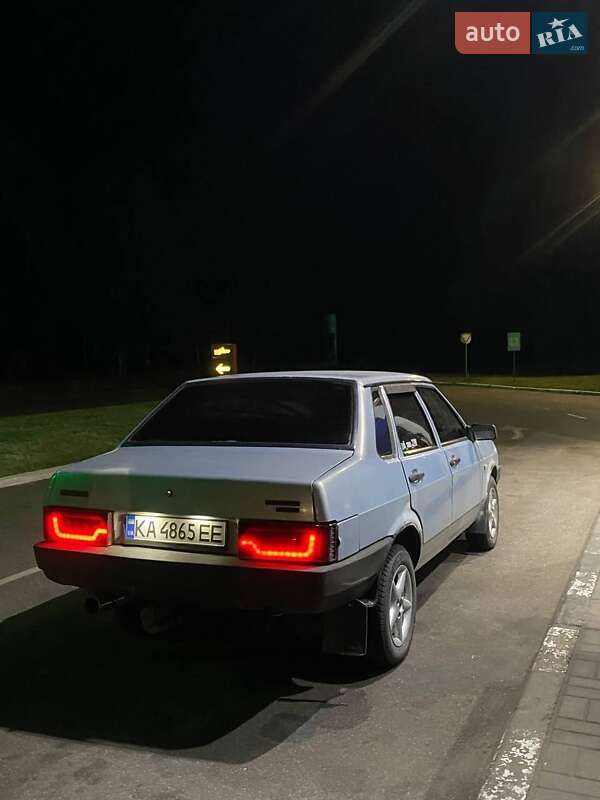 Седан ВАЗ / Lada 21099 2004 в Нежине