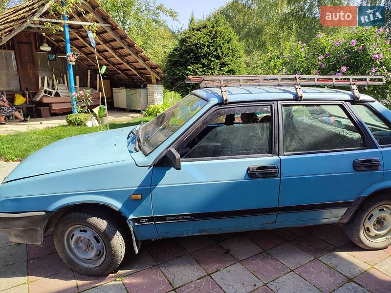 Седан ВАЗ / Lada 21099 1995 в Золочеві