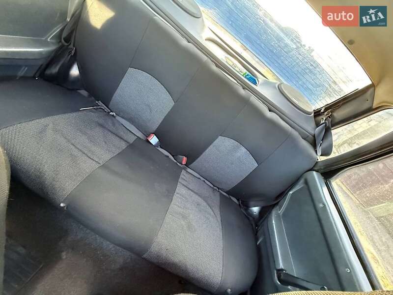 Седан ВАЗ / Lada 21099 1993 в Апостолово