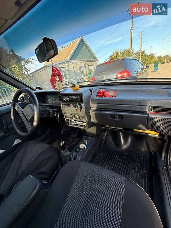 Седан ВАЗ / Lada 21099 1993 в Апостолово
