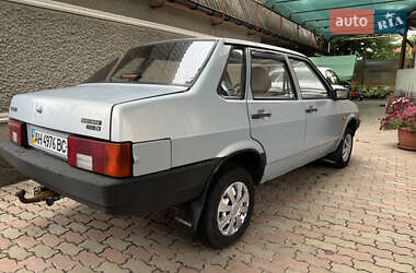 Седан ВАЗ 21099 2004 в 