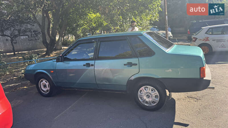 Седан ВАЗ / Lada 21099 1999 в Одессе