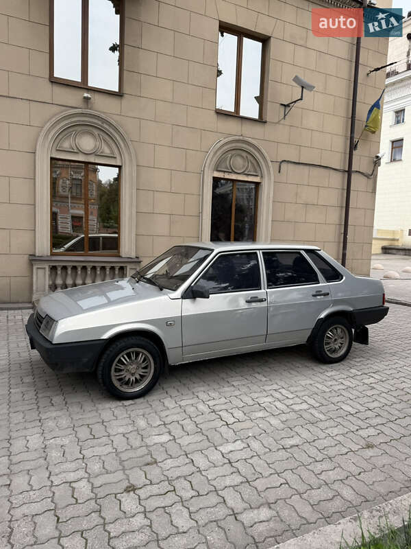 Седан ВАЗ / Lada 21099 2006 в Запорожье