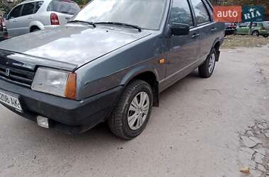 Седан ВАЗ 21099 2006 в Ромнах