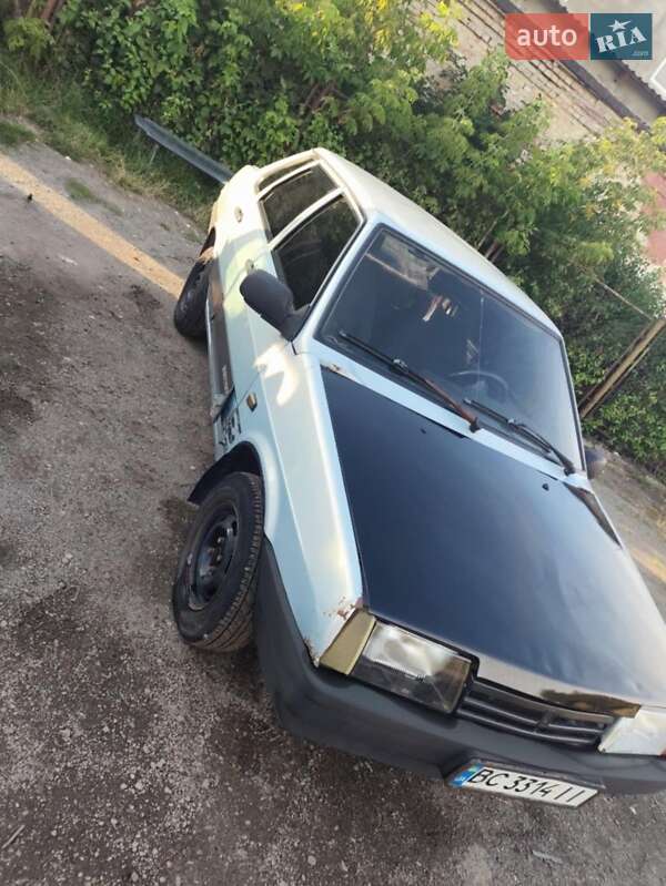 Седан ВАЗ / Lada 21099 2004 в 