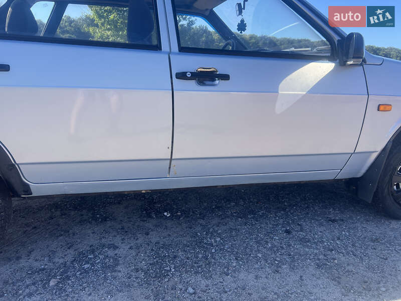 Седан ВАЗ / Lada 21099 2004 в Диканьке фото 10 Седан ВАЗ / Lada 21099 2004 в Диканьке
