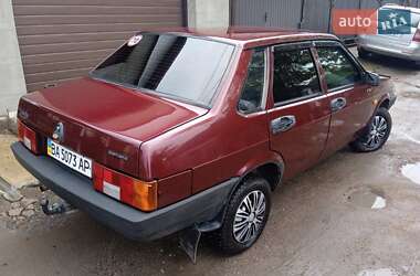 Седан ВАЗ 21099 2009 в  фото 11 Седан ВАЗ 21099 2009 в