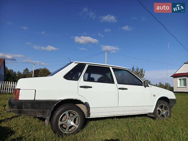 Седан ВАЗ / Lada 21099 2006 в Ратным фото 3 Седан ВАЗ / Lada 21099 2006 в Ратным