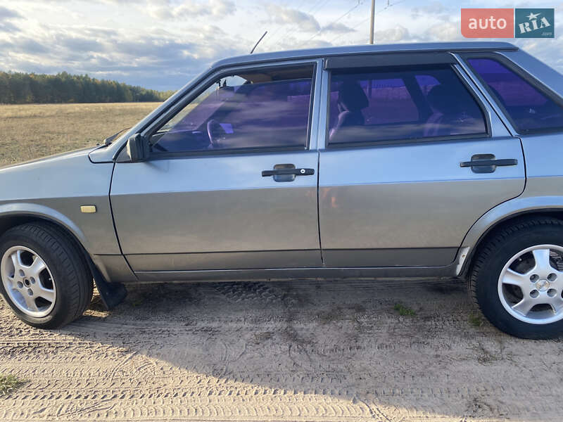 ВАЗ / Lada 21099 2000