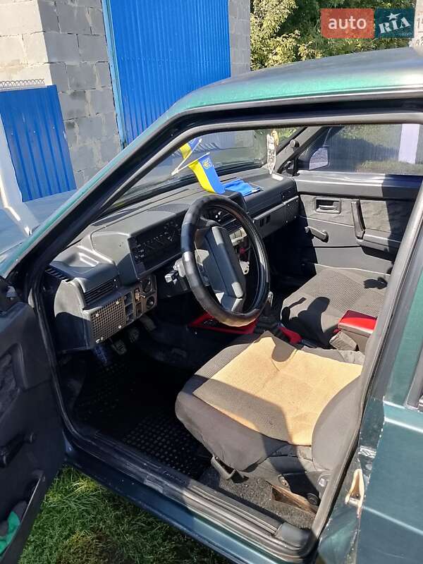 Седан ВАЗ / Lada 21099 2001 в Антонінах