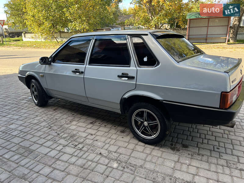 Седан ВАЗ / Lada 21099 2005 в Новій Одесі