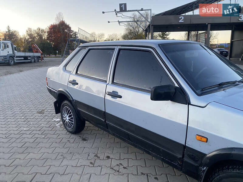 Седан ВАЗ / Lada 21099 2004 в Коломые фото 4 Седан ВАЗ / Lada 21099 2004 в Коломые