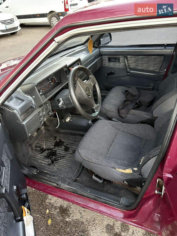 Седан ВАЗ / Lada 21099 2005 в Бобровице фото 6 Седан ВАЗ / Lada 21099 2005 в Бобровице