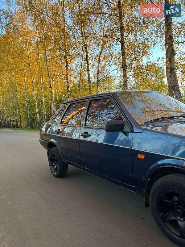 Седан ВАЗ / Lada 21099 2005 в Чернівцях