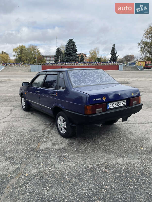 Седан ВАЗ / Lada 21099 1998 в Валках