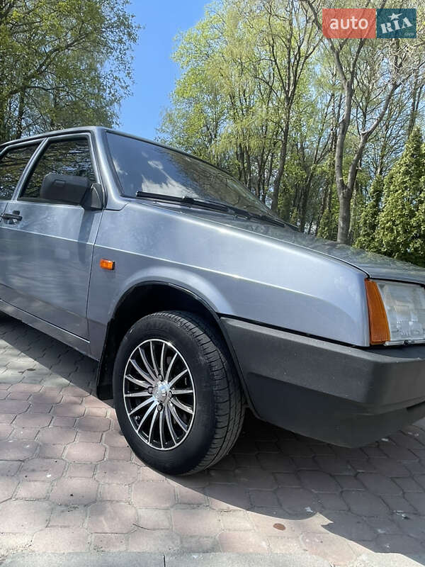 Седан ВАЗ / Lada 21099 2006 в Волочиську
