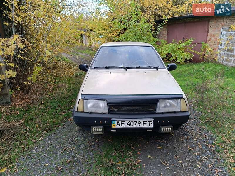 Седан ВАЗ / Lada 21099 2000 в Днепре