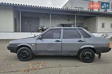 Седан ВАЗ 21099 2006 в  фото 2 Седан ВАЗ 21099 2006 в