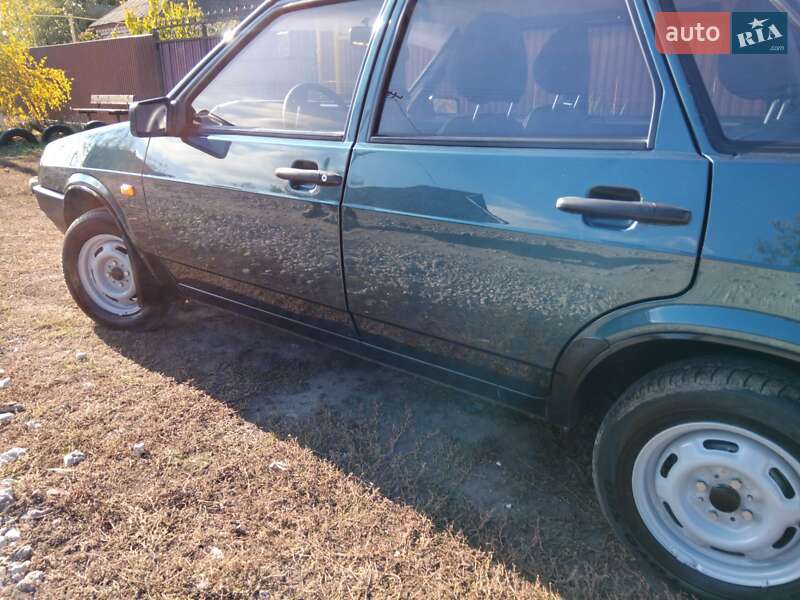 Седан ВАЗ / Lada 21099 2004 в Новомосковске фото 11 Седан ВАЗ / Lada 21099 2004 в Новомосковске