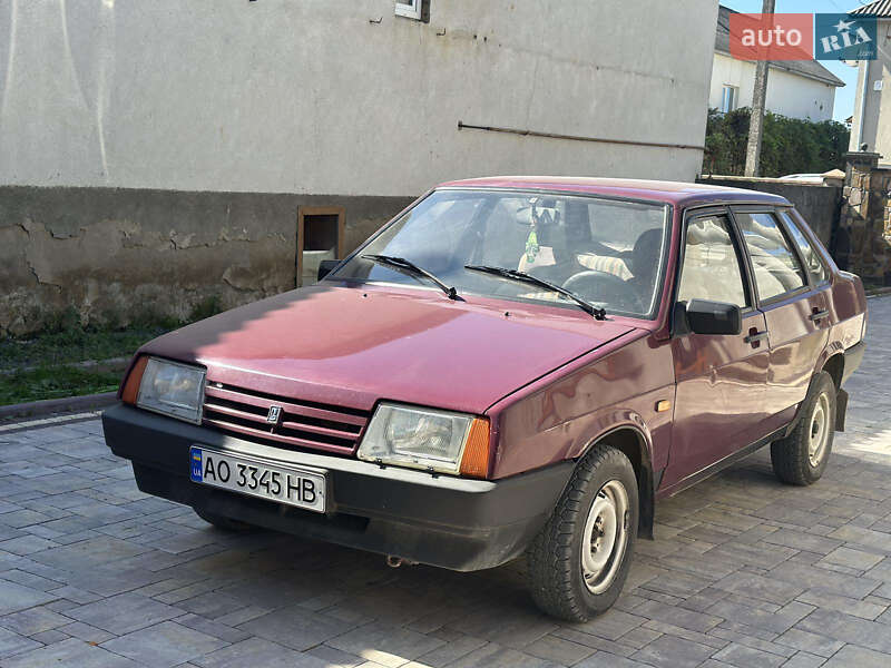 Седан ВАЗ / Lada 21099 1996 в Виноградові