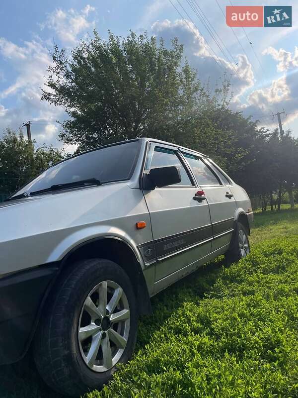 Седан ВАЗ / Lada 21099 2006 в Попільні