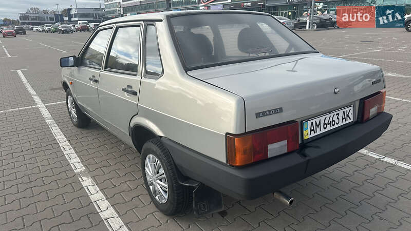Седан ВАЗ / Lada 21099 2006 в Киеве
