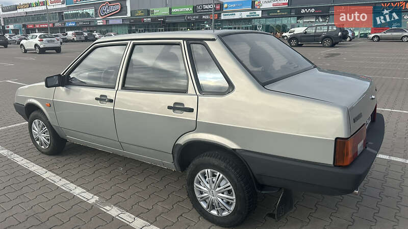 Седан ВАЗ / Lada 21099 2006 в Киеве