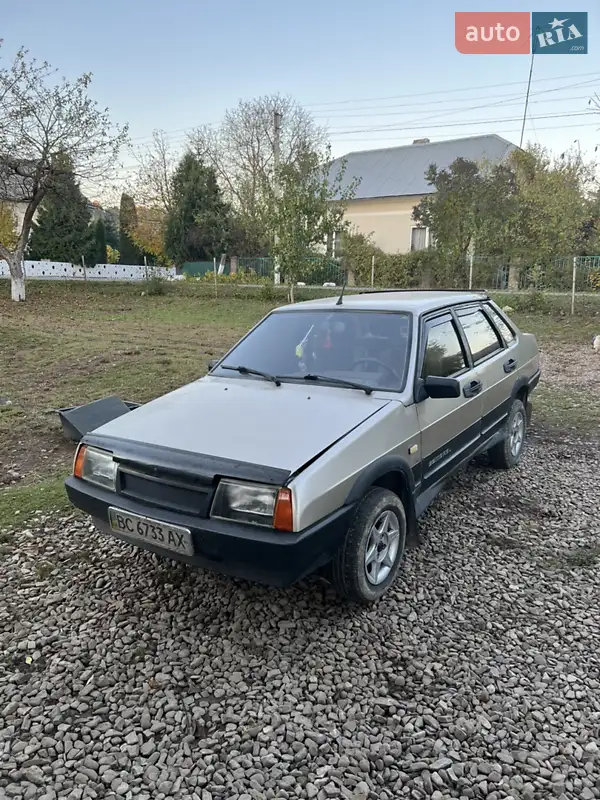 ВАЗ / Lada 21099
