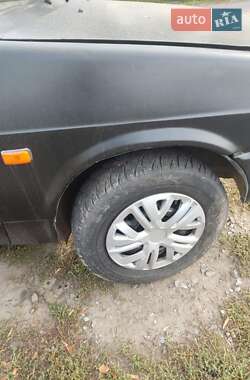 Седан ВАЗ 21099 1999 в Дніпрі